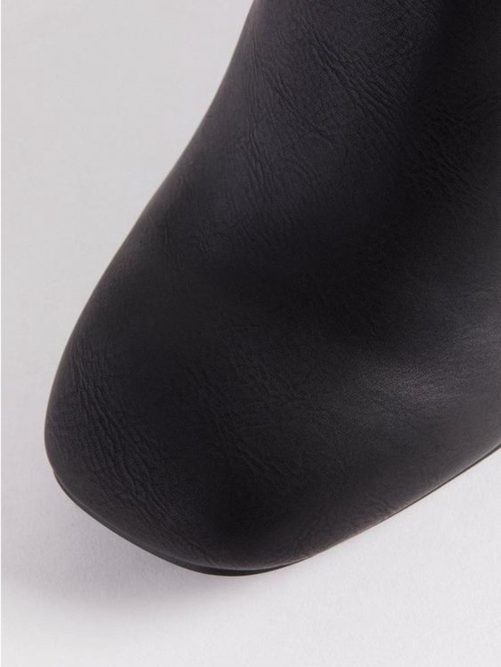 Torrid Square Toe Block Heel Chelsea Bootie 6.5WW - Picture 4 of 10